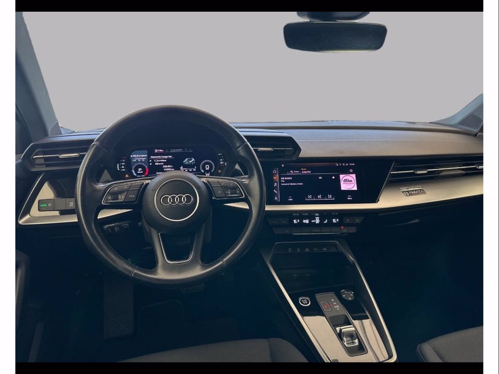 https://cdn-sm.caraffinity.it/images/vehicles/4771344/7/large