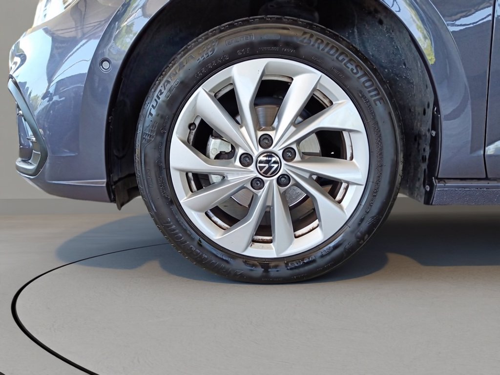 https://cdn-sm.caraffinity.it/images/vehicles/4772046/6/large
