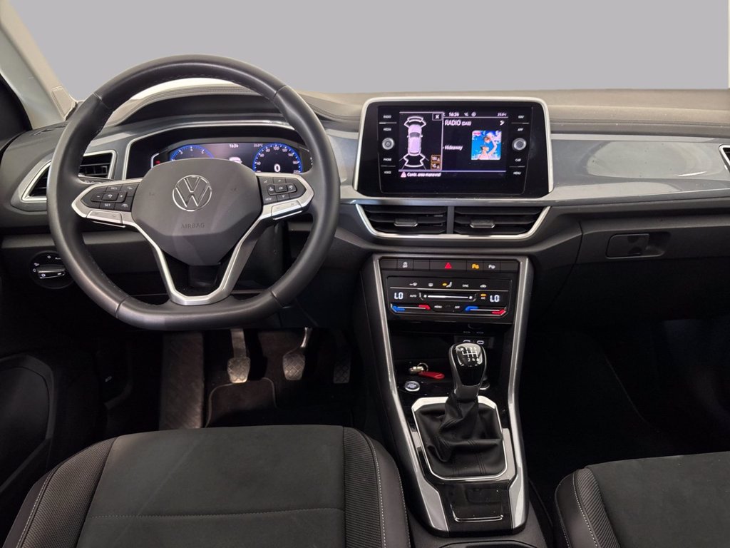 https://cdn-sm.caraffinity.it/images/vehicles/4775307/7/large