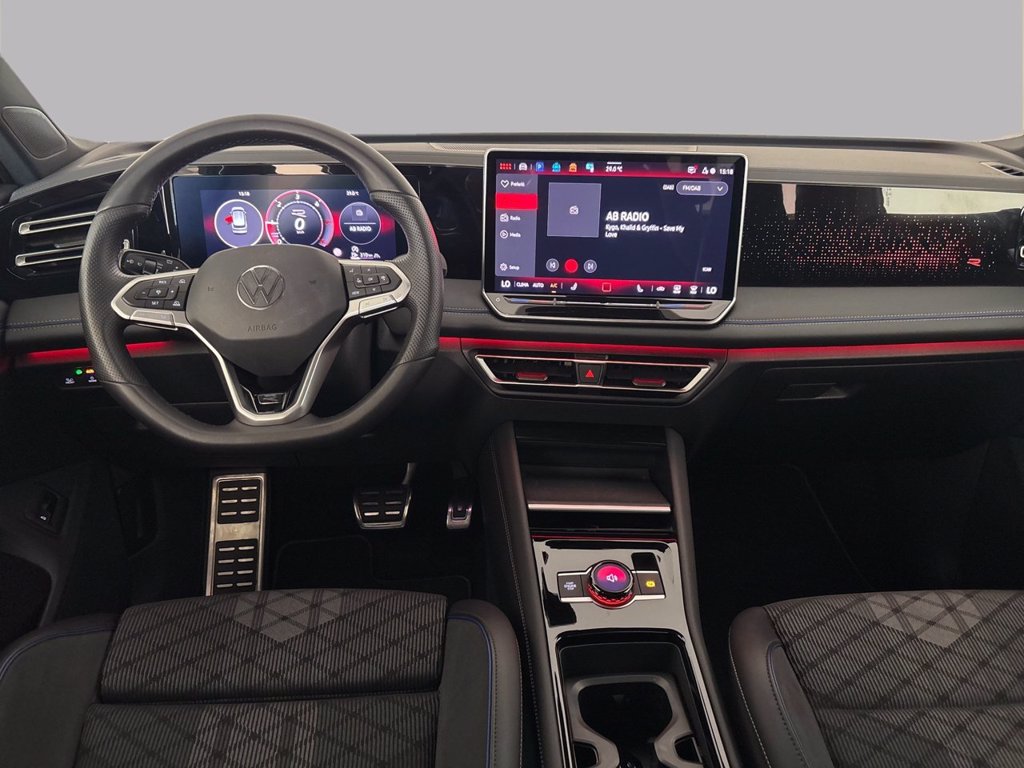 https://cdn-sm.caraffinity.it/images/vehicles/4775316/7/large