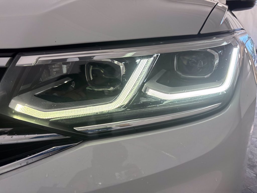 https://cdn-sm.caraffinity.it/images/vehicles/4775775/5/large