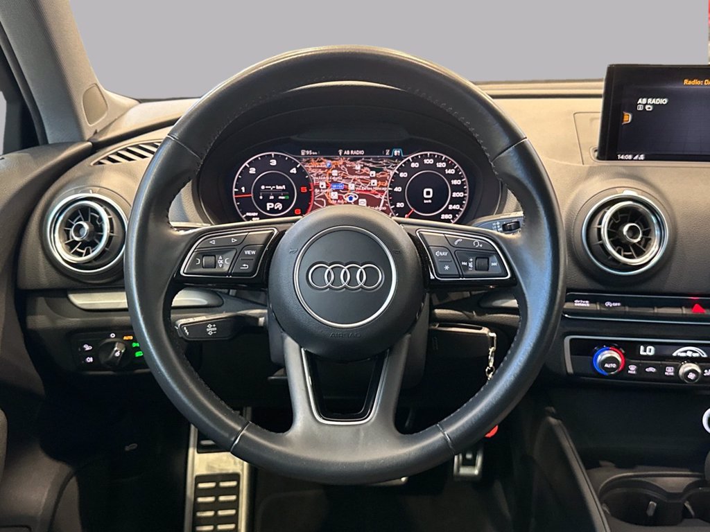 https://cdn-sm.caraffinity.it/images/vehicles/4780029/8/large
