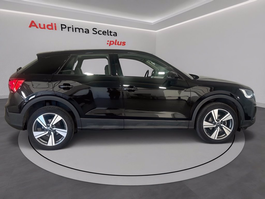 https://cdn-sm.caraffinity.it/images/vehicles/4781830/2/large