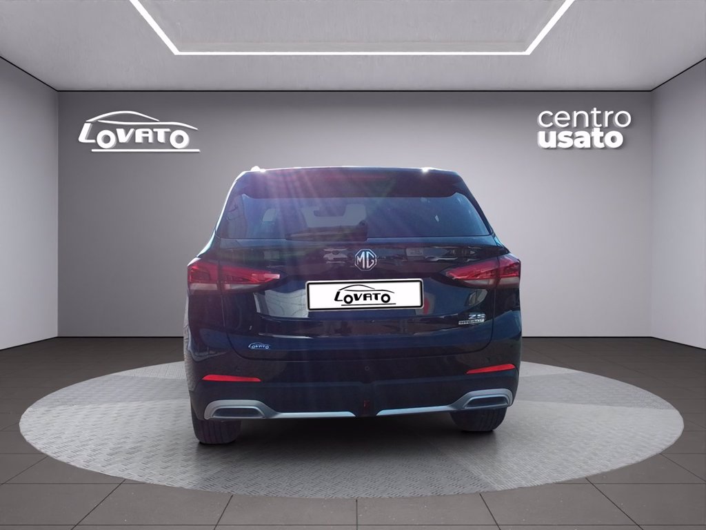 https://cdn-sm.caraffinity.it/images/vehicles/4781879/3/large