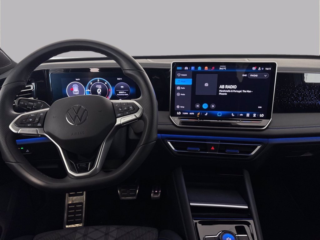 https://cdn-sm.caraffinity.it/images/vehicles/4782913/7/large