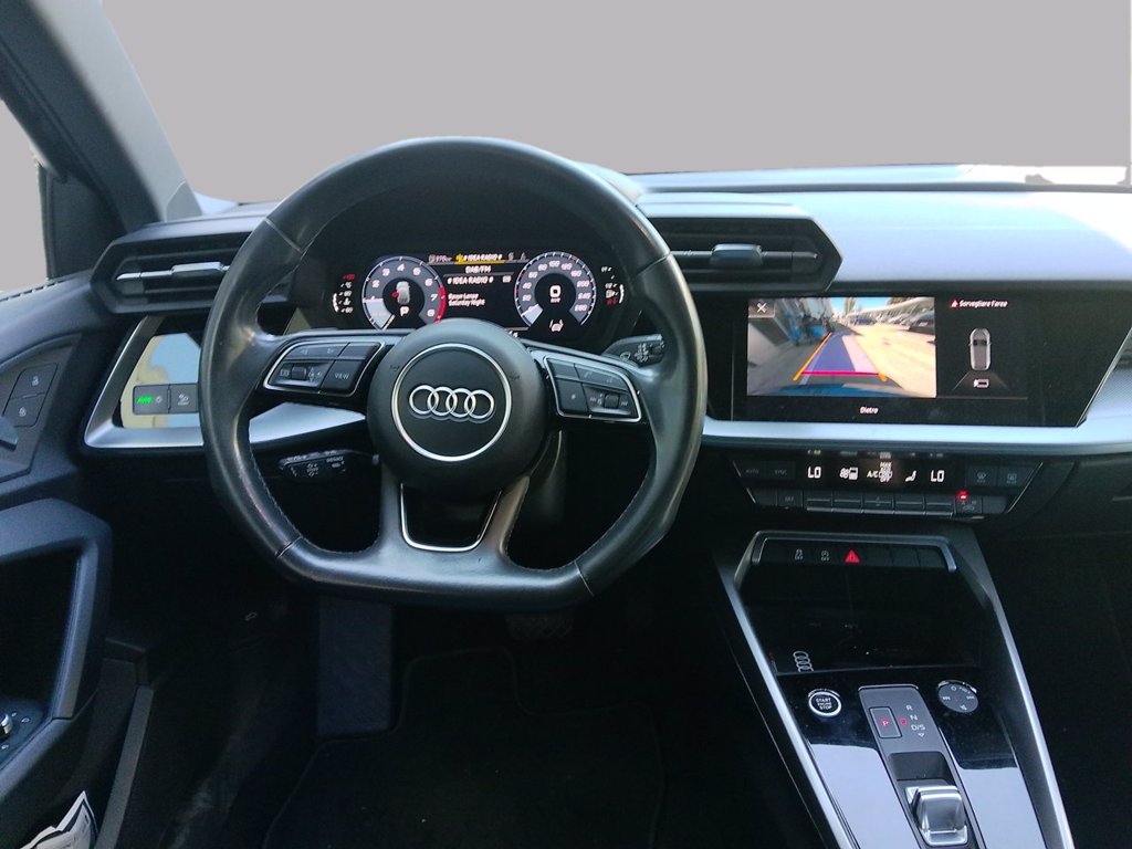 https://cdn-sm.caraffinity.it/images/vehicles/4783050/8/large