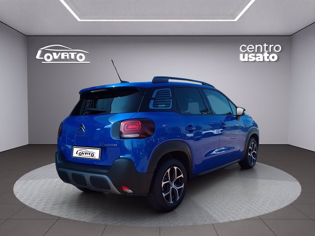 https://cdn-sm.caraffinity.it/images/vehicles/4784456/4/large