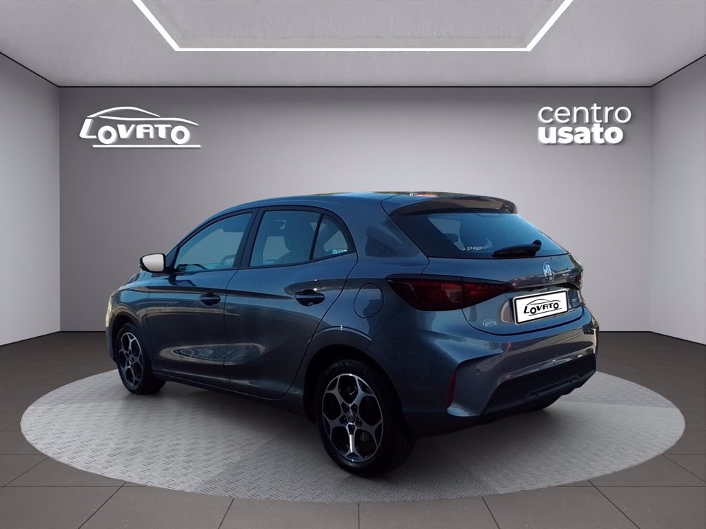 https://cdn-sm.caraffinity.it/images/vehicles/4795141/2/large