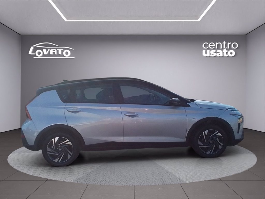 https://cdn-sm.caraffinity.it/images/vehicles/4804886/5/large